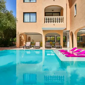 4* Aparthotel Sinfony
